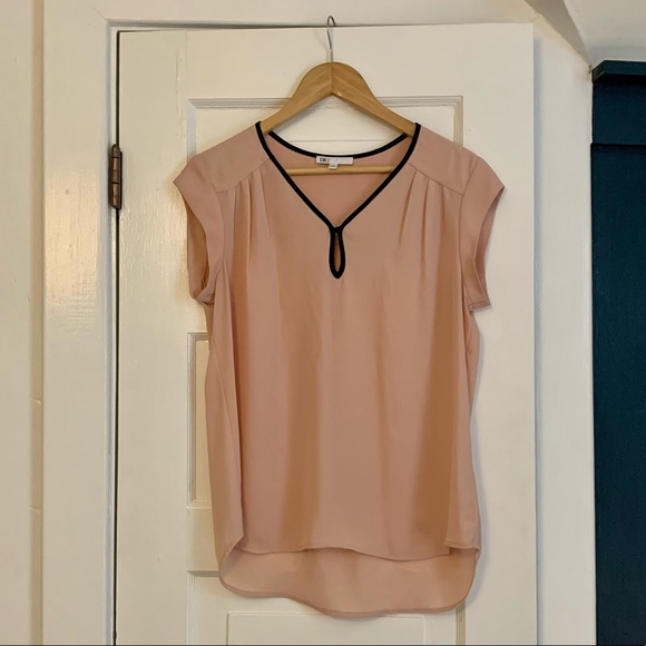 🌸 3 for $15 🌸 DR2 Daniel Rainn Blouse w/ Keyhole Collar - Picture 1 of 6